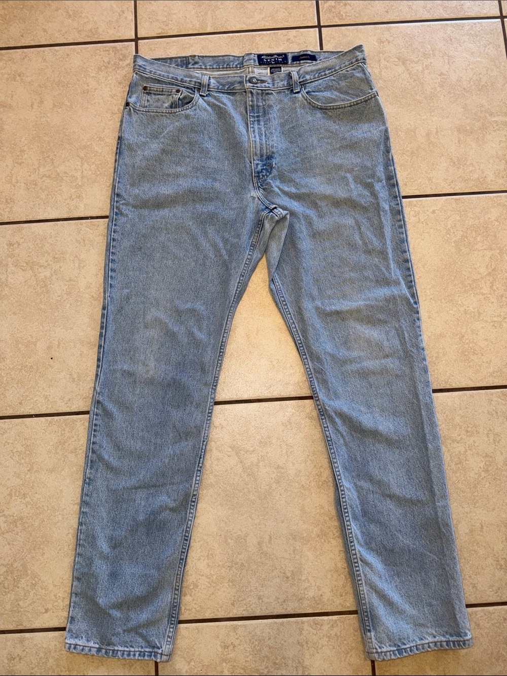 Vintage Eddie Bauer Classic Fit Light Wash Jeans 40x36